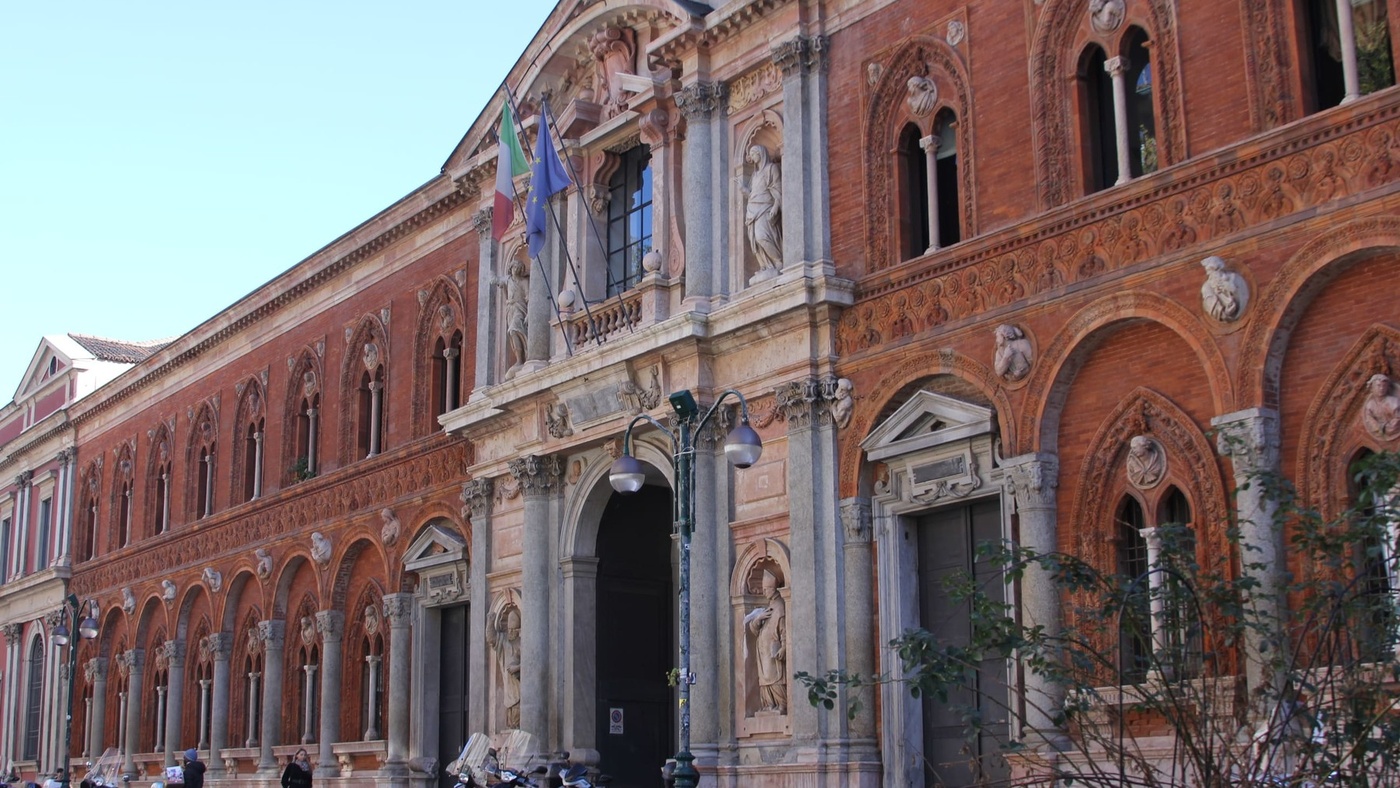 Università Degli Studi Di Milano Biblioteca