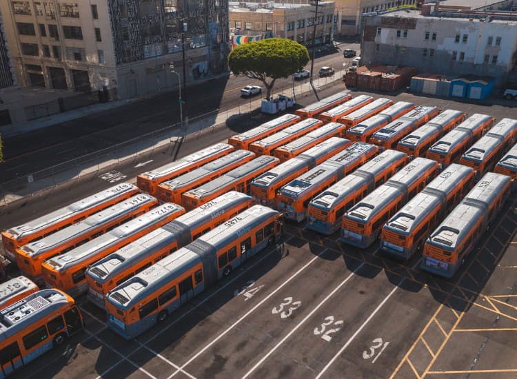 buses in milan