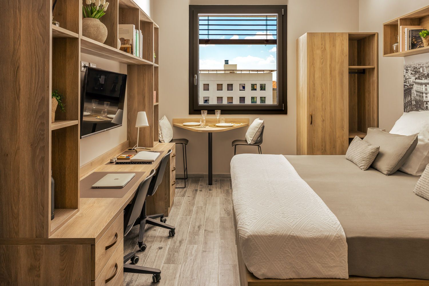Collegiate Milan North - Courtyard Apartment