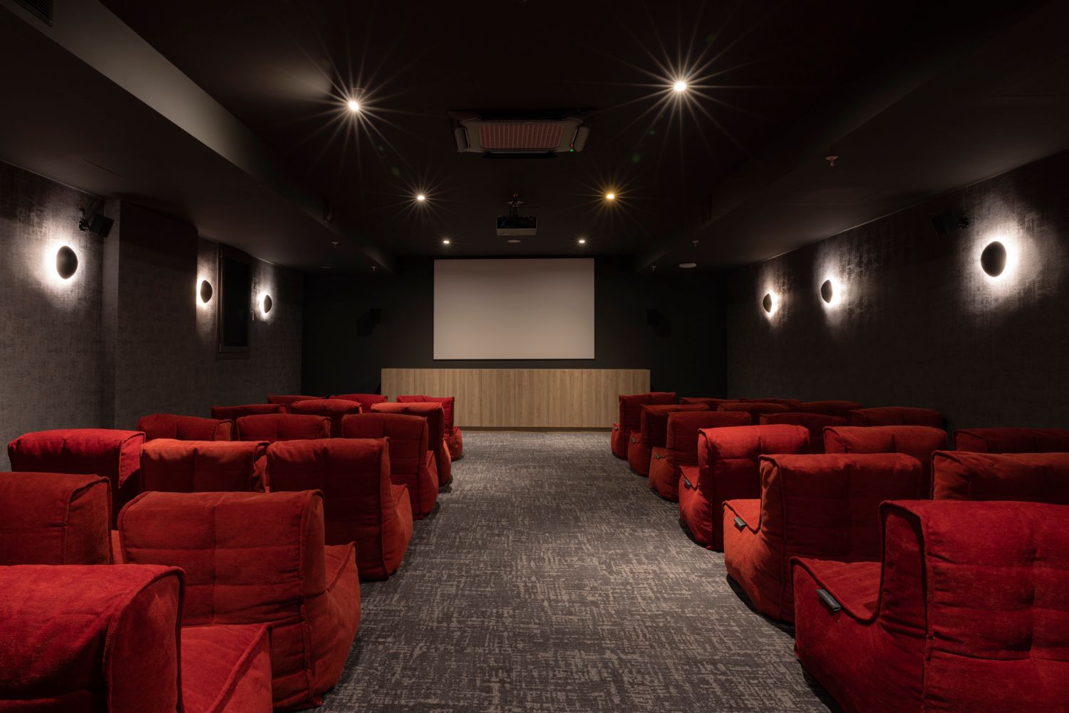 Collegiate Milan North - Cinema Room