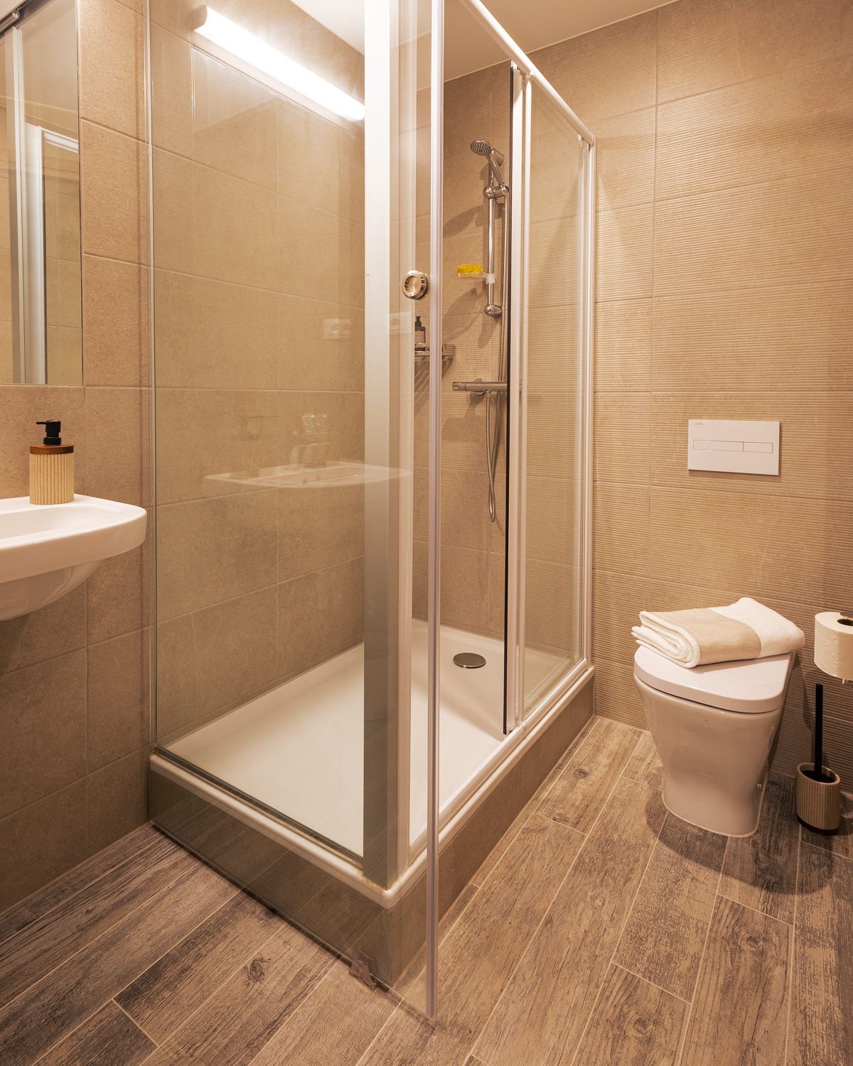 Collegiate Milan North - Bathroom