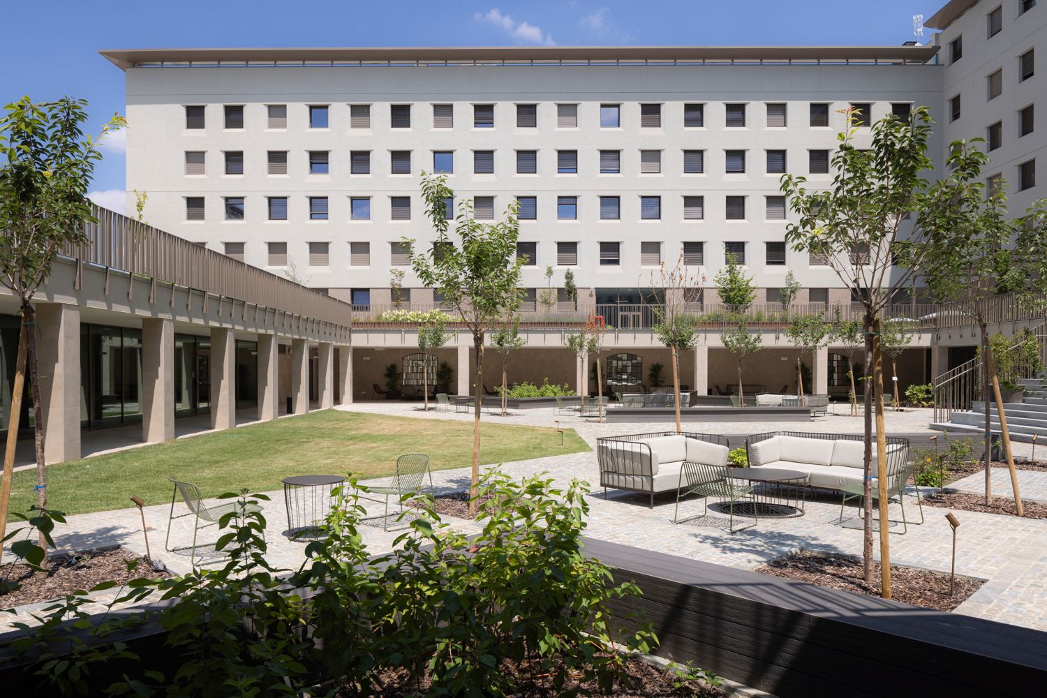 Collegiate Milan North - Sunken Courtyard