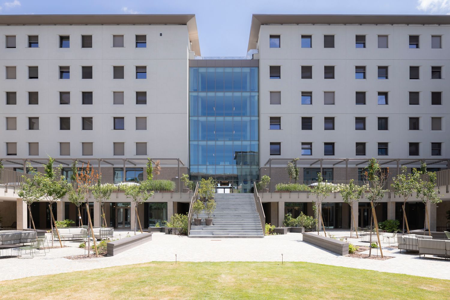 Collegiate Milan North - Sunken Courtyard