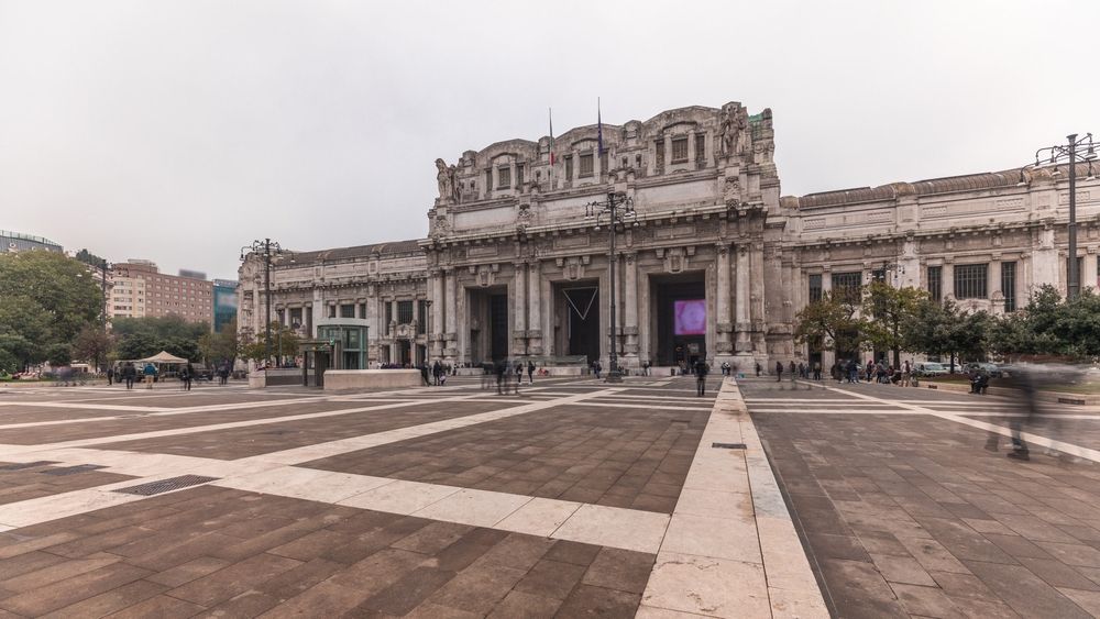 student stay milan