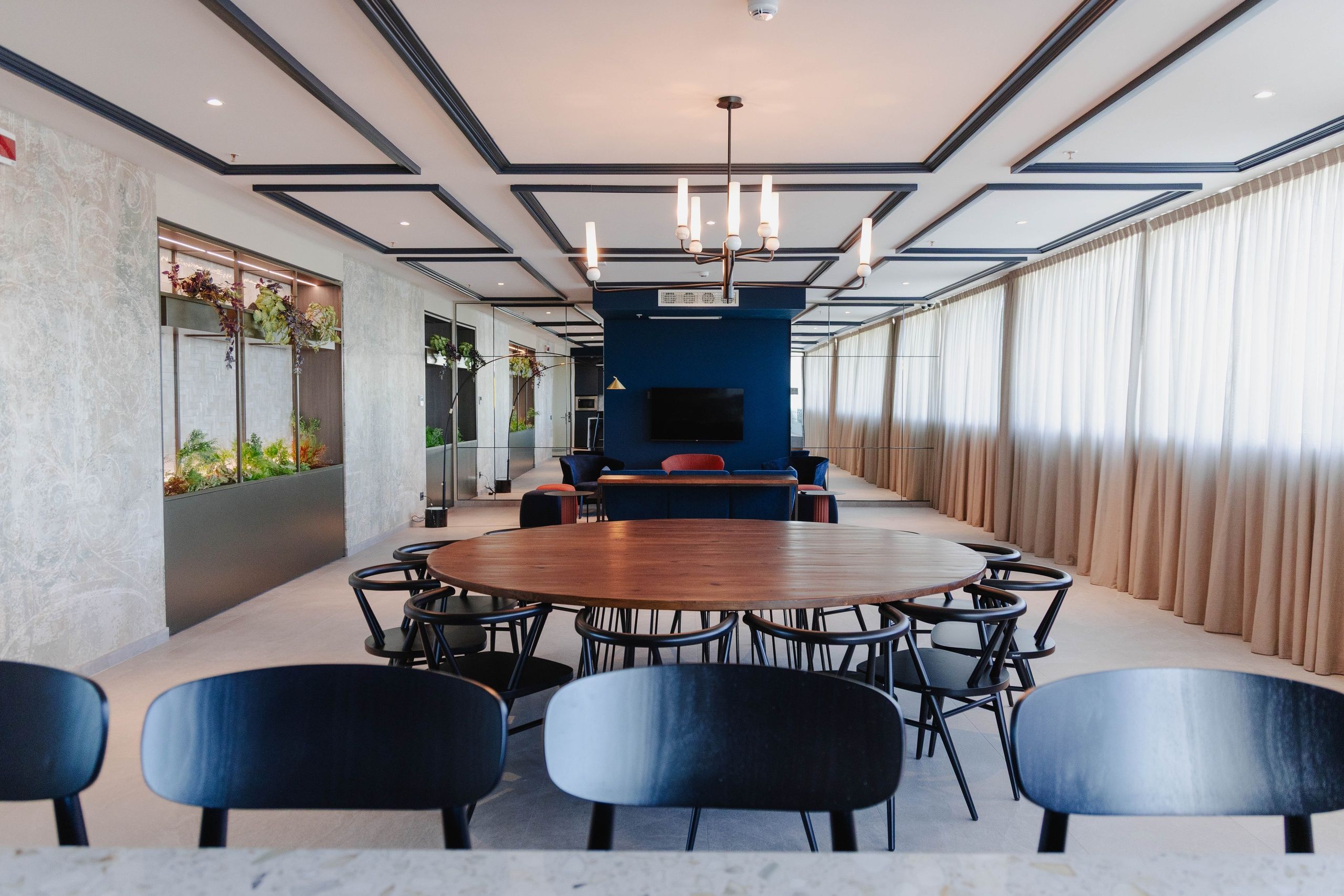 CMB-Dinner_Part_Room-1_2